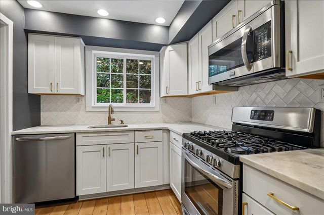 3118 WELLINGTON RD, Alexandria, VA 22302