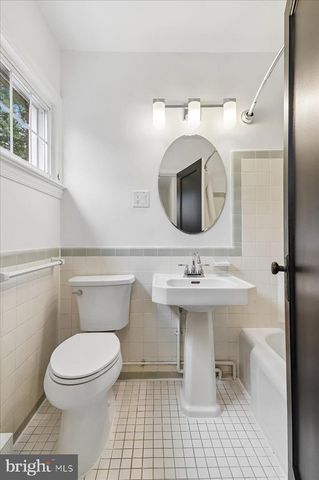 3118 WELLINGTON RD, Alexandria, VA 22302