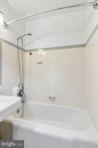 3118 WELLINGTON RD, Alexandria, VA 22302
