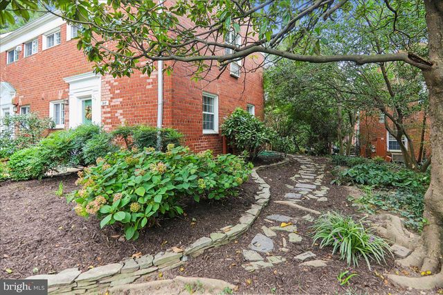 3118 WELLINGTON RD, Alexandria, VA 22302