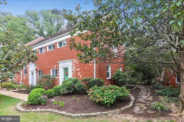 3118 WELLINGTON RD, Alexandria, VA 22302