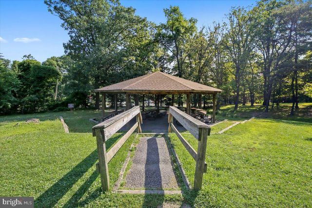 3118 WELLINGTON RD, Alexandria, VA 22302