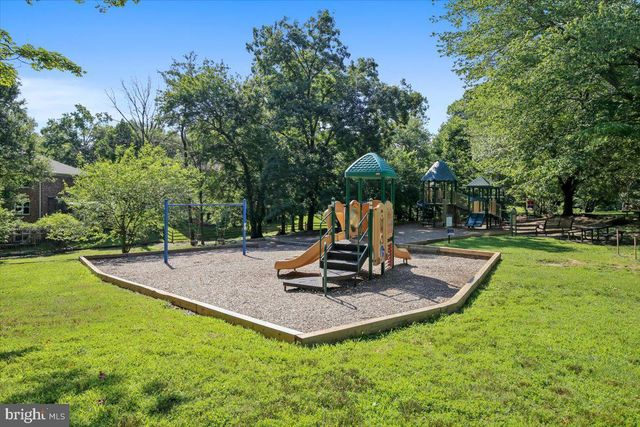 3118 WELLINGTON RD, Alexandria, VA 22302