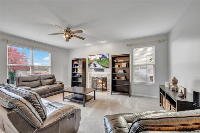 316 Gregory M Sears Drive, Gilberts, IL 60136