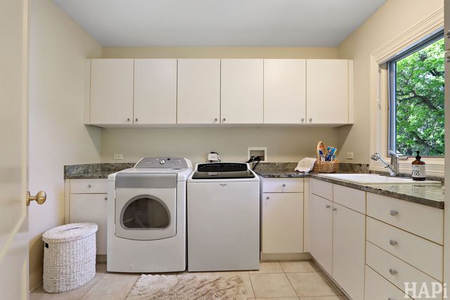 1425 Lee Road, Northbrook, IL 60062