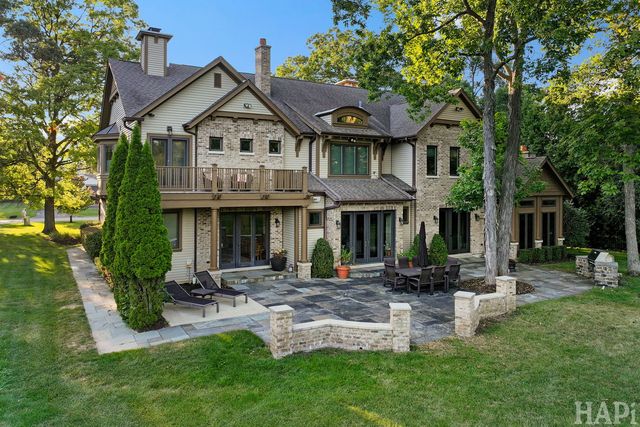 1425 Lee Road, Northbrook, IL 60062