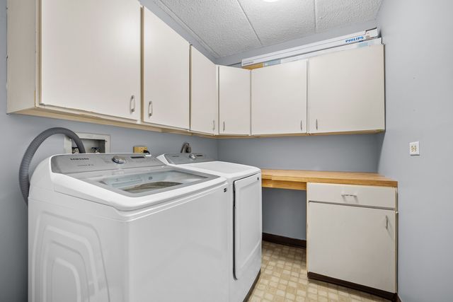 9118 W Elmwood Drive 3K, Niles, IL 60714