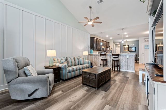 816 Salerno Cir Apt B, Myrtle Beach, SC 29579