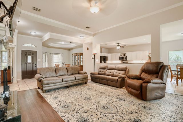 26331 White Eagle, San Antonio, TX 78260
