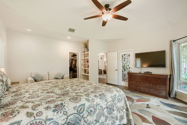 26331 White Eagle, San Antonio, TX 78260