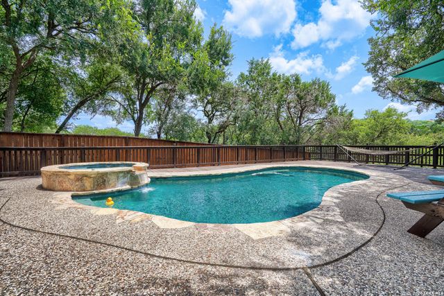 26331 White Eagle, San Antonio, TX 78260
