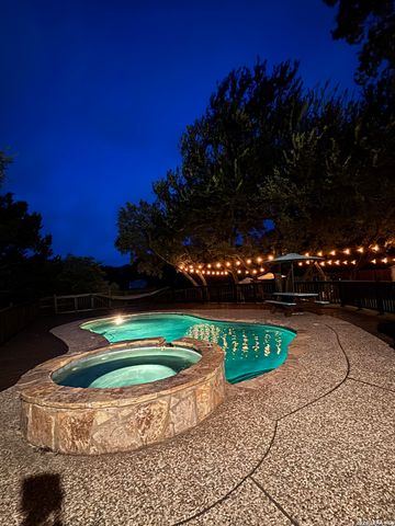 26331 White Eagle, San Antonio, TX 78260