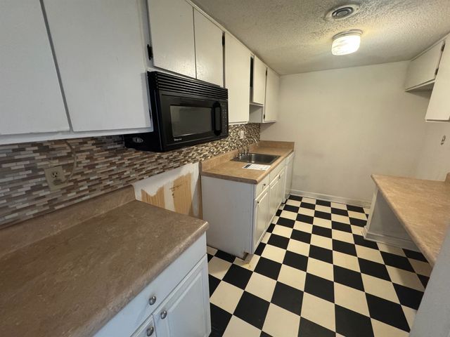 1855 Poplar Woods Cir W Apt 305, Germantown, TN 38138