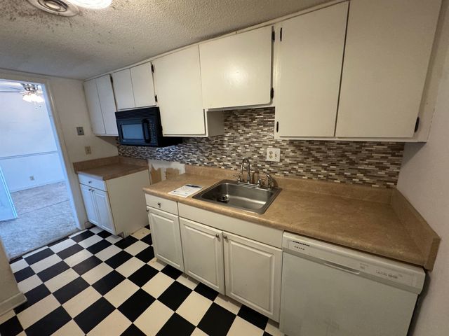 1855 Poplar Woods Cir W Apt 305, Germantown, TN 38138