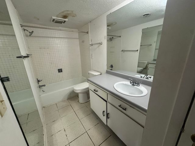 1855 Poplar Woods Cir W Apt 305, Germantown, TN 38138