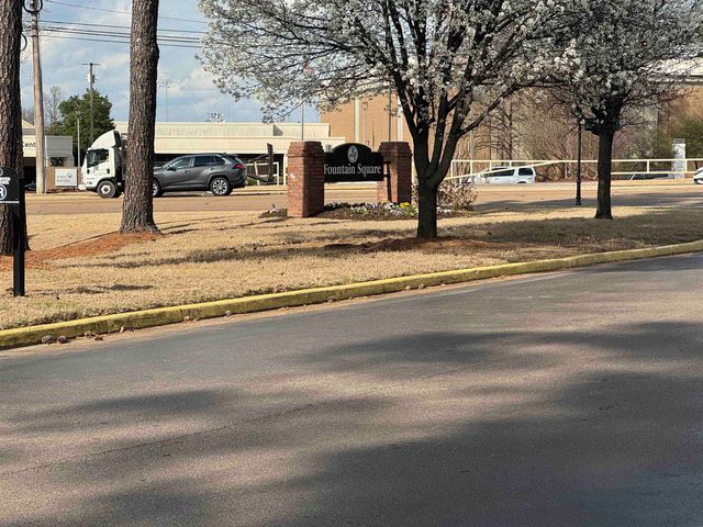 1855 Poplar Woods Cir W Apt 305, Germantown, TN 38138