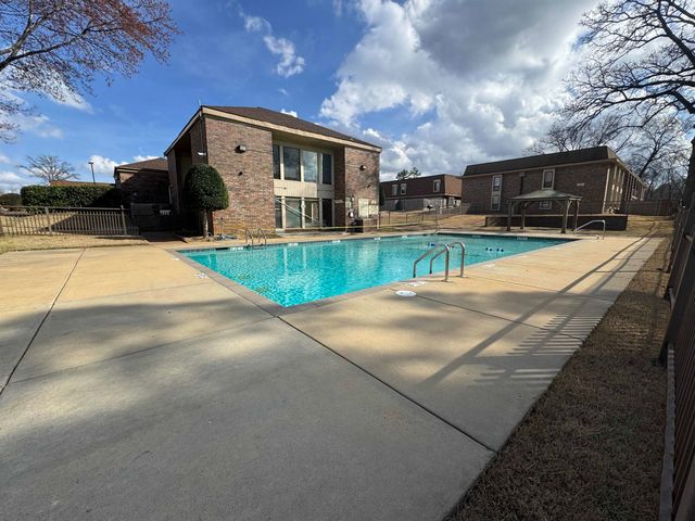 1855 Poplar Woods Cir W Apt 305, Germantown, TN 38138