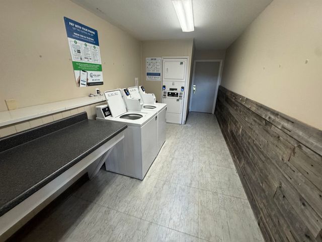 1855 Poplar Woods Cir W Apt 305, Germantown, TN 38138