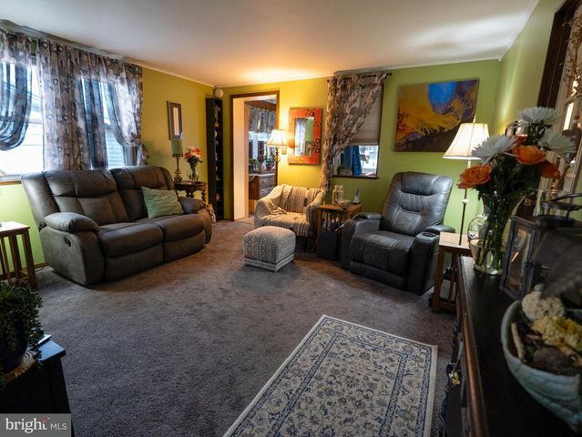 428 PINE AVE, Woodbury, NJ 08096