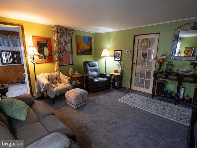 428 PINE AVE, Woodbury, NJ 08096