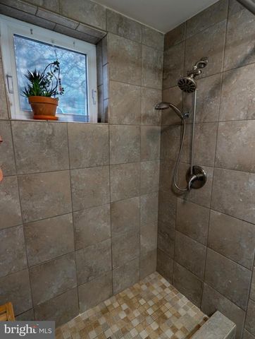 428 PINE AVE, Woodbury, NJ 08096