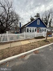 428 PINE AVE, Woodbury, NJ 08096