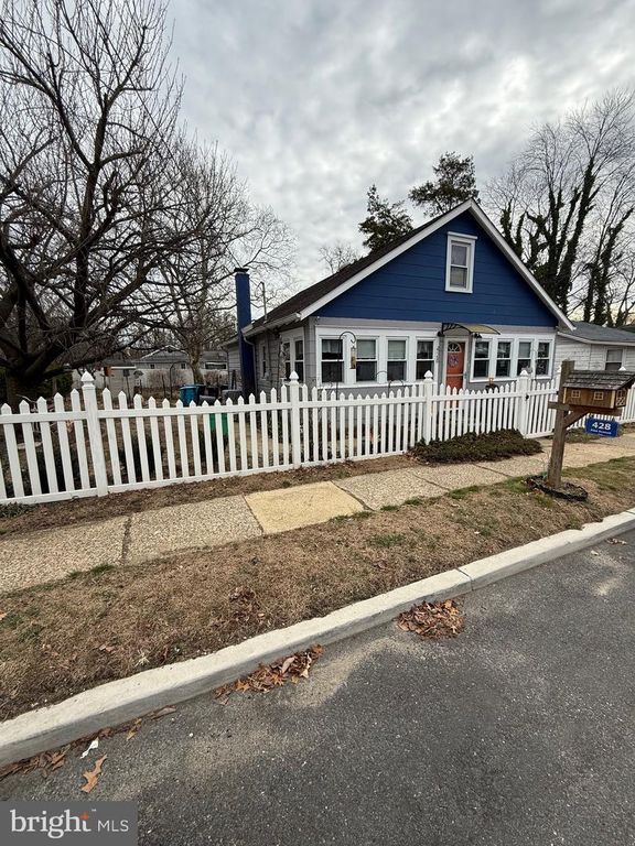 428 PINE AVE, Woodbury, NJ 08096
