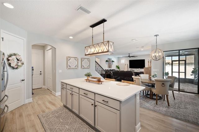 8226 SUMMER BROOK COURT, Land O Lakes, FL 34638