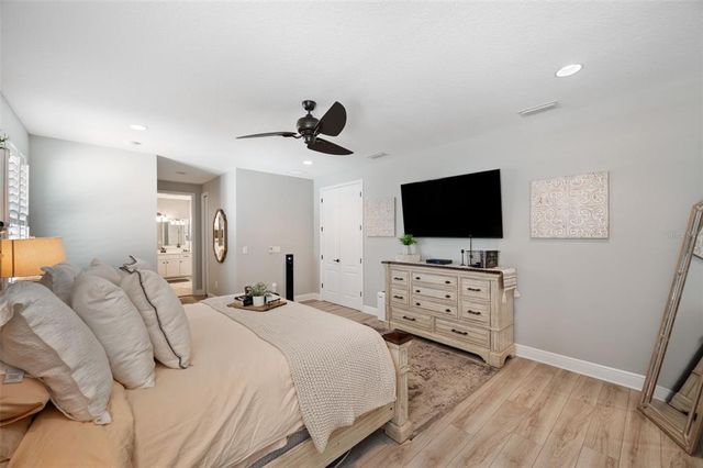 8226 SUMMER BROOK COURT, Land O Lakes, FL 34638