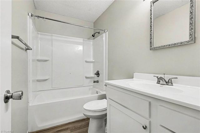 1605 Stoneybrook Drive, High Point, NC 27265