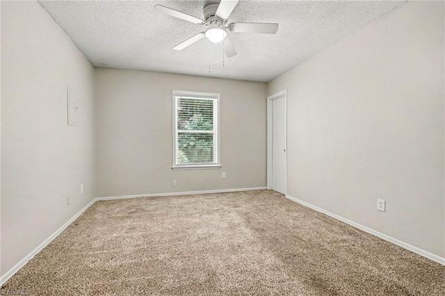 1605 Stoneybrook Drive, High Point, NC 27265