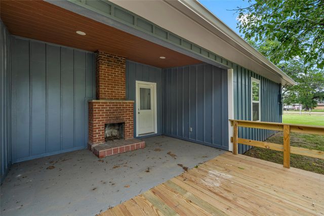 4593 E Old Axtell Road, Axtell, TX 76624