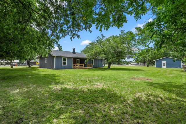 4593 E Old Axtell Road, Axtell, TX 76624