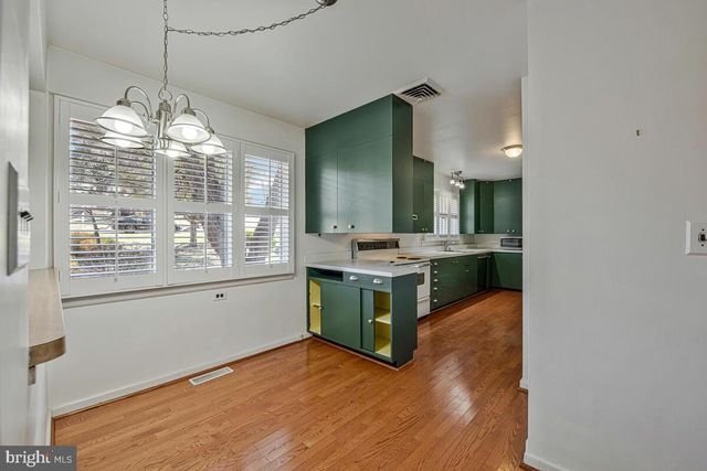 13524 SHERWOOD FOREST DR, Silver Spring, MD 20904