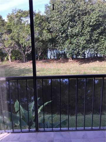 331 Lakeview Drive 201, Weston, FL 33326