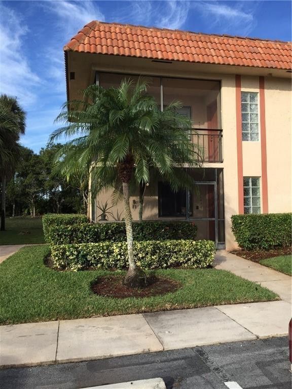 331 Lakeview Drive 201, Weston, FL 33326
