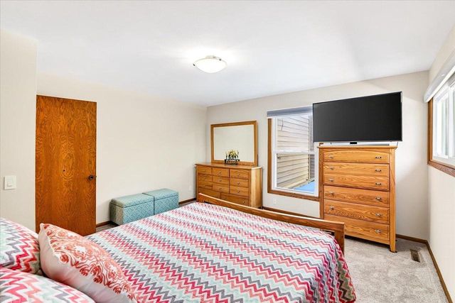 1118 Sunridge Drive, Madison, WI 53711