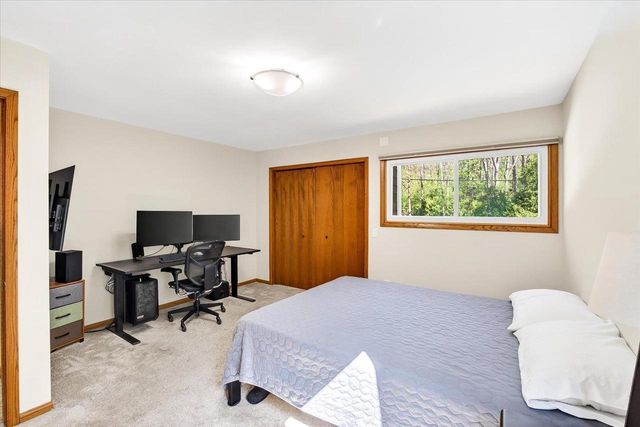 1118 Sunridge Drive, Madison, WI 53711