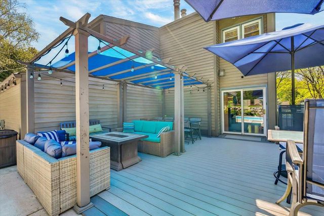 1118 Sunridge Drive, Madison, WI 53711