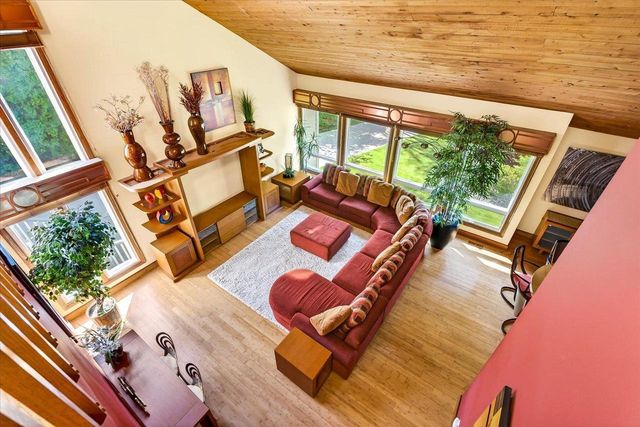 1118 Sunridge Drive, Madison, WI 53711