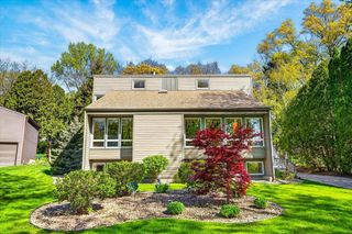 1118 Sunridge Drive, Madison, WI 53711