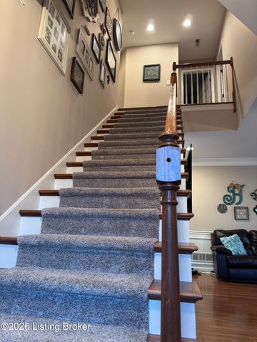 165 Nipper Ct, Shepherdsville, KY 40165