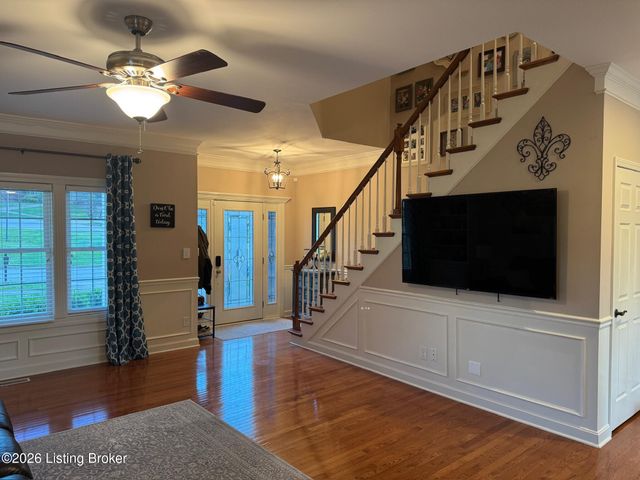 165 Nipper Ct, Shepherdsville, KY 40165