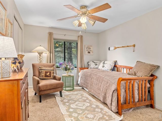 189 Fishermans Ln, Glen Haven, CO 80532