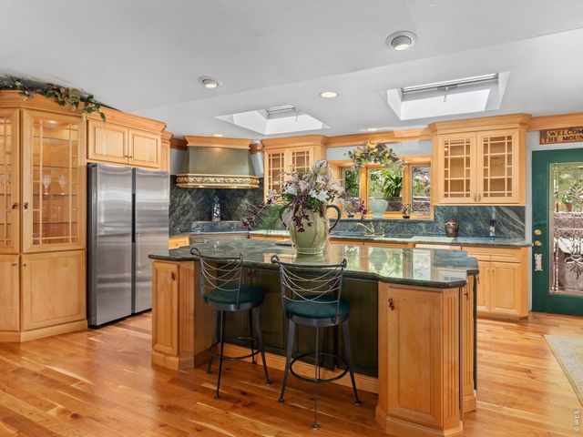 189 Fishermans Ln, Glen Haven, CO 80532