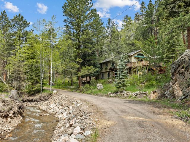 189 Fishermans Ln, Glen Haven, CO 80532