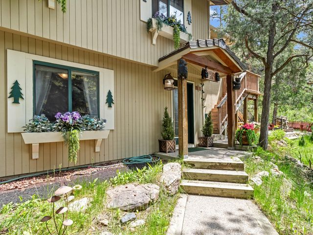 189 Fishermans Ln, Glen Haven, CO 80532