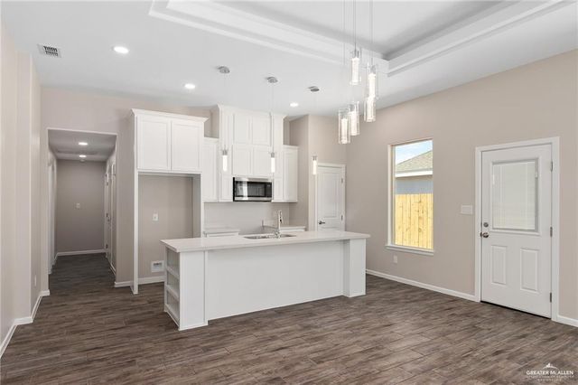 10733 N Sugar Bear Drive, Edinburg, TX 78541