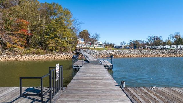 6672 Parsons Street, Flowery Branch, GA 30542