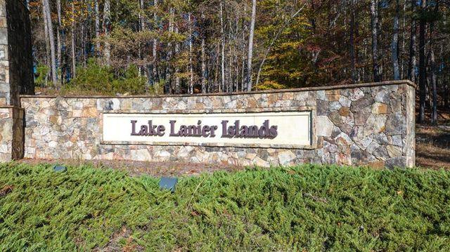 6672 Parsons Street, Flowery Branch, GA 30542